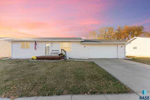 601 N Poplar Ave, Tea, SD 57064