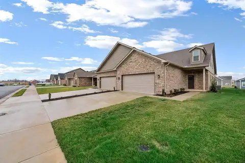 555 Cumberland Pointe Lane, Bowling Green, KY 42104