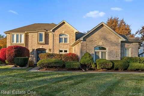 1953 REGENCY HILLS Drive, Shelby, MI 48316