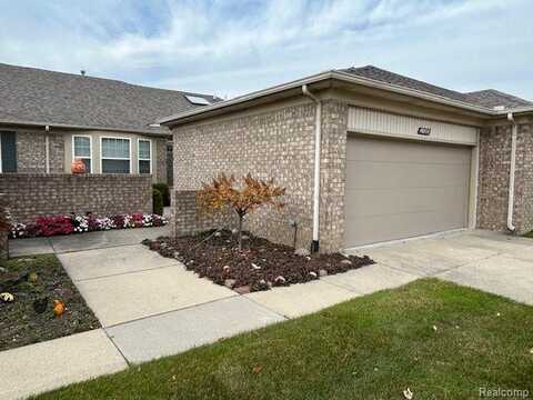 49777 HIDDEN VALLEY Drive, Macomb, MI 48044