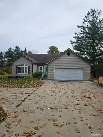 6110 HOLLOW CORNERS, Dryden, MI 48428