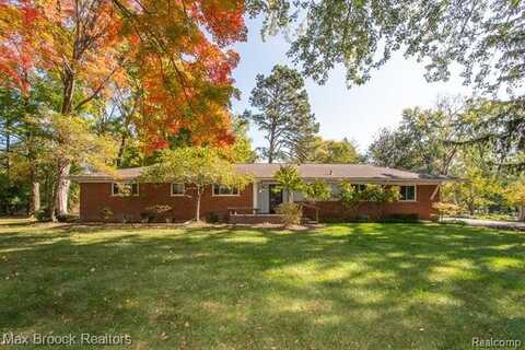 32510 BELL VINE Trail, Beverly Hills, MI 48025