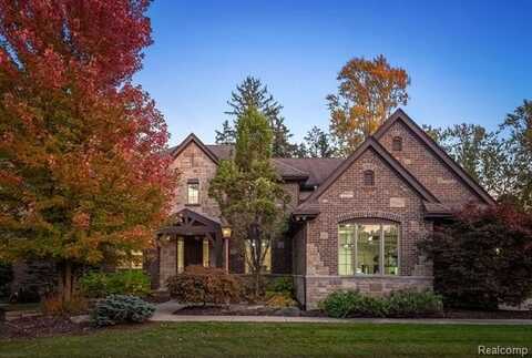 10 CRANBROOK Lane, Bloomfield Hills, MI 48304