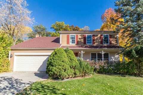 784 WHITNEY Drive, Rochester Hills, MI 48307