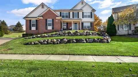 6237 LISMORE Circle, Grand Blanc, MI 48439