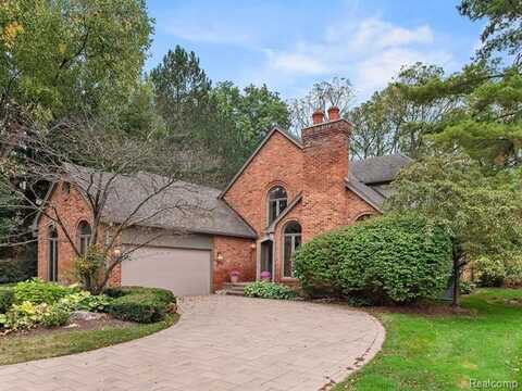 170 KIRKWOOD Court, Bloomfield Hills, MI 48304