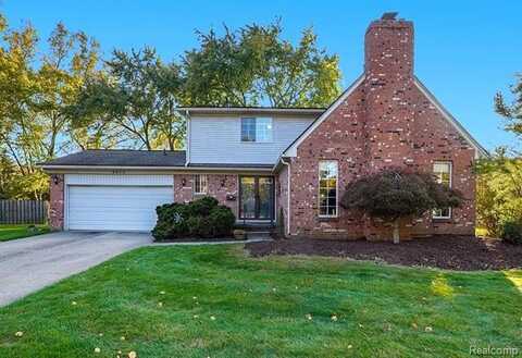 4975 FOXCROFT Drive, Troy, MI 48085