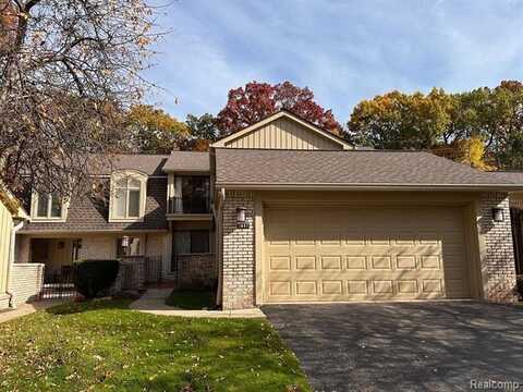 1447 RAVINEVIEW Court, Bloomfield Hills, MI 48304