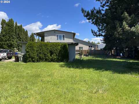 31580 NW COTTAGE ST, North Plains, OR 97133