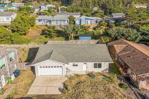 1613 NW PARKER AVE, Waldport, OR 97394