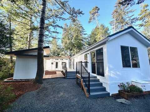 231 HORSESHOE BEND, Florence, OR 97439