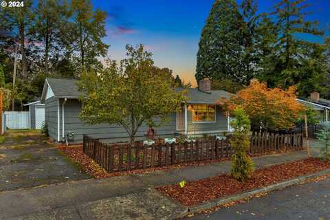 14205 SE SALMON ST, Portland, OR 97233