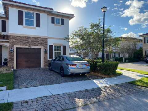 4304 Chalmers Lane, West Palm Beach, FL 33417