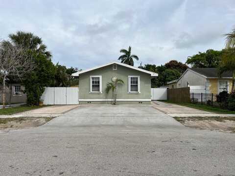 520 Walker Avenue, Greenacres, FL 33463