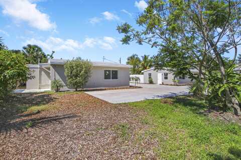 2730 Hinda Road, West Palm Beach, FL 33403