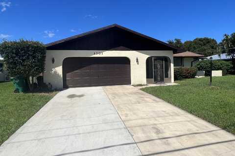 1301 SE Palm Beach Road, Port Saint Lucie, FL 34952