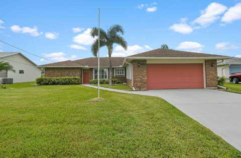 402 SW Carter Avenue, Port Saint Lucie, FL 34983