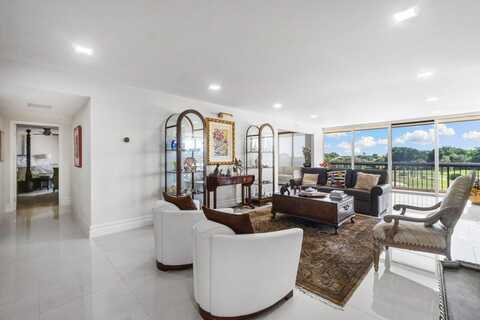 1900 Consulate Place, West Palm Beach, FL 33401