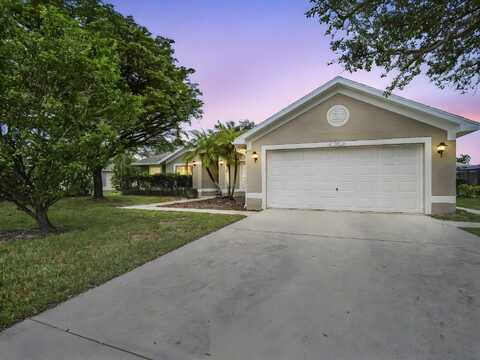 752 46th Square, Vero Beach, FL 32968