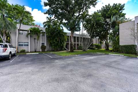 8504 Old Country Manor, Davie, FL 33328