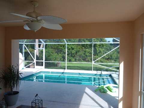 8498 SE Retreat Drive, Hobe Sound, FL 33455