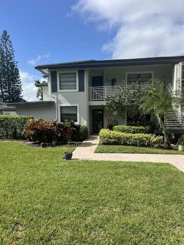 2 Southport Lane, Boynton Beach, FL 33436