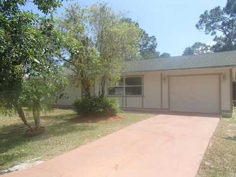 132 SW Crescent Avenue, Port Saint Lucie, FL 34953