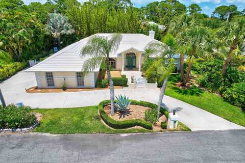 8645 SE Gulfstream Place, Hobe Sound, FL 33455