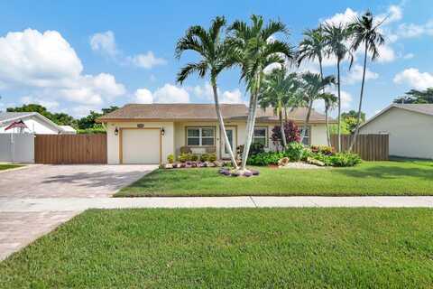 19281 Carolina Circle, Boca Raton, FL 33434