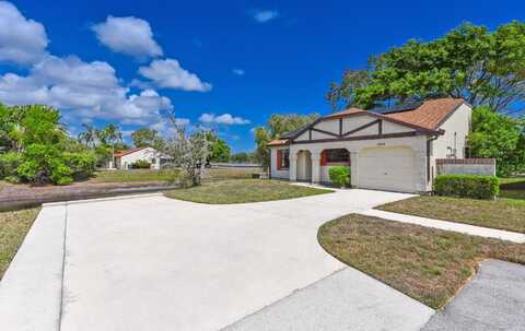 2210 SE Brekenridge Circle, Port Saint Lucie, FL 34952