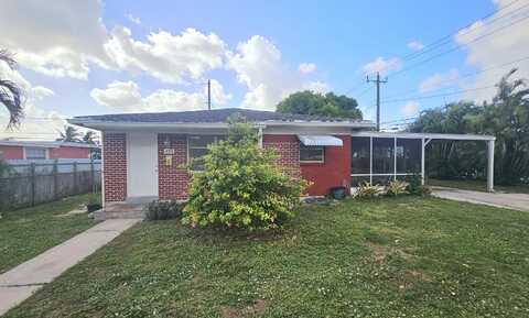 628 Monceaux Road, West Palm Beach, FL 33405