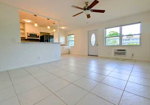 226 Coventry J, West Palm Beach, FL 33417