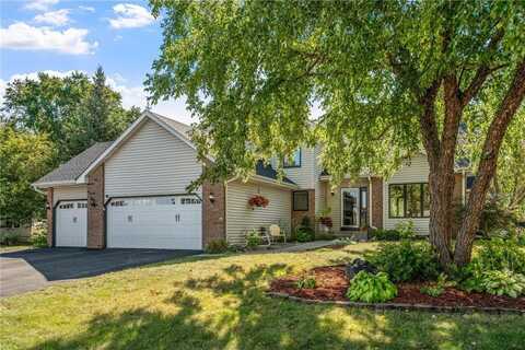 700 Spring Hill Drive, Woodbury, MN 55125