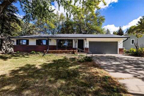 1097 Cedarwood Drive, Woodbury, MN 55125