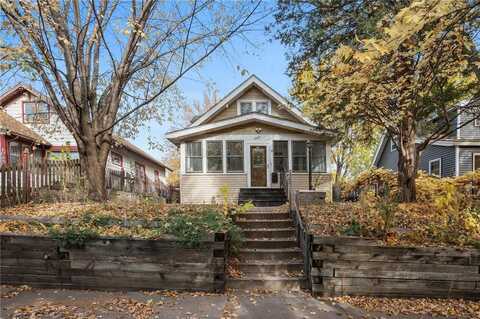 1087 Wakefield Avenue, Saint Paul, MN 55106