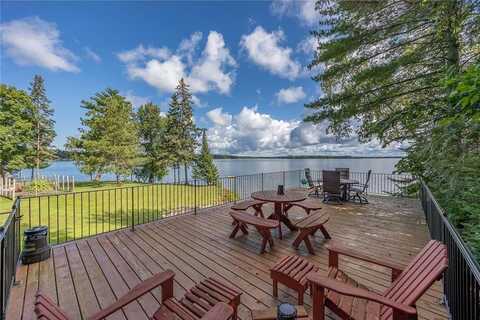 606 Spain Drive NW, Hackensack, MN 56452