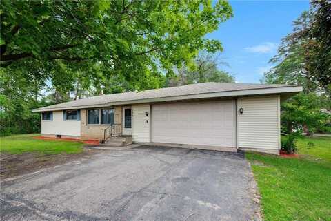 135 Suzanne Avenue, Vadnais Heights, MN 55127