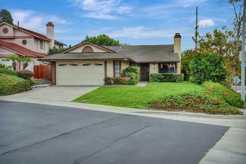 1220 Mossberg Ct, Vista, CA 92083