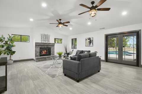 1857 El Cajon Ln., Ramona, CA 92065