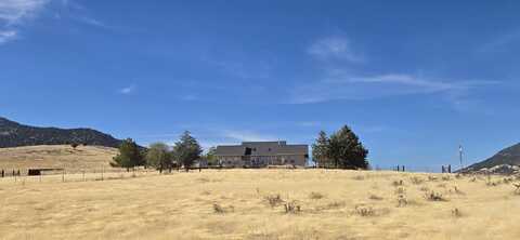 5811 Ager Road, Montague, CA 96064