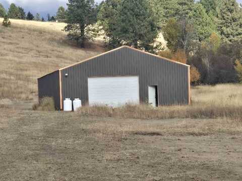 11707 E Tallman Rd, Chattaroy, WA 99003