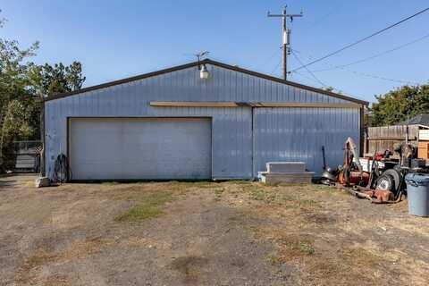 504 W 3rd St, Sprague, WA 99032