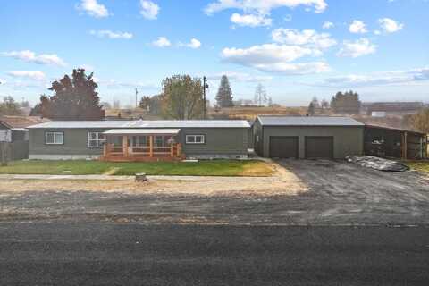 312 SW Regent Ave, Wilbur, WA 99185