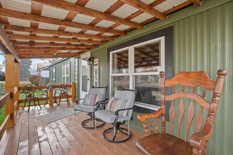 312 SW Regent Ave, Wilbur, WA 99185