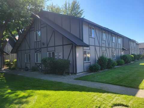 302 E Weile Ave, Spokane, WA 99208