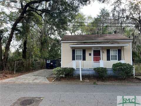 209 W 56th Street, Savannah, GA 31405