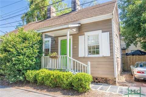 108 W Duffy Lane, Savannah, GA 31401