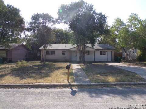 218 PARK LN, Universal City, TX 78148