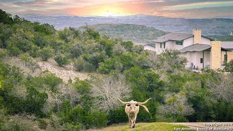 138 Estancia Ln, Boerne, TX 78006