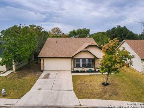 6810 Country Hl, San Antonio, TX 78240